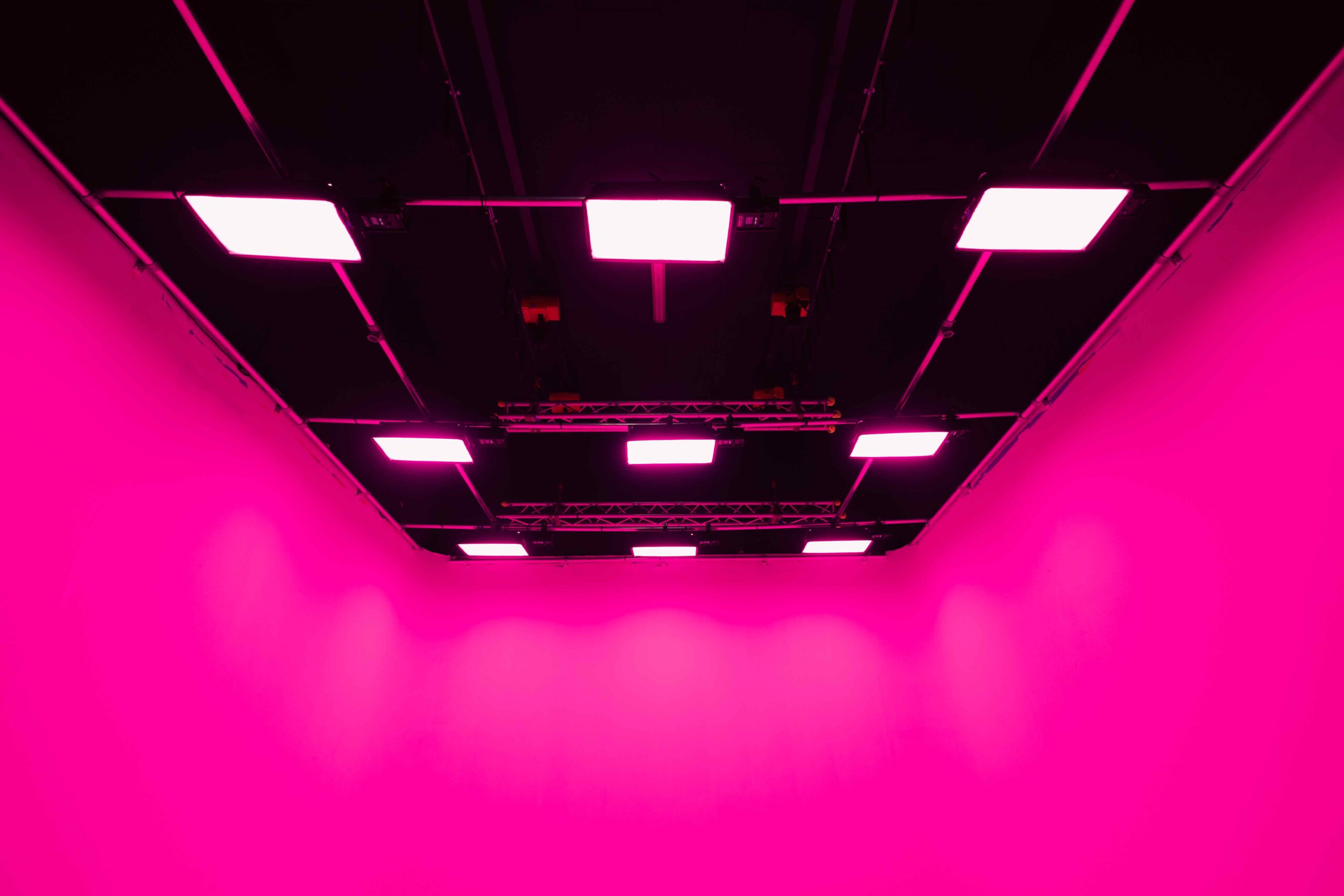crewproos studios limbo studio rotterdam lichtplafond